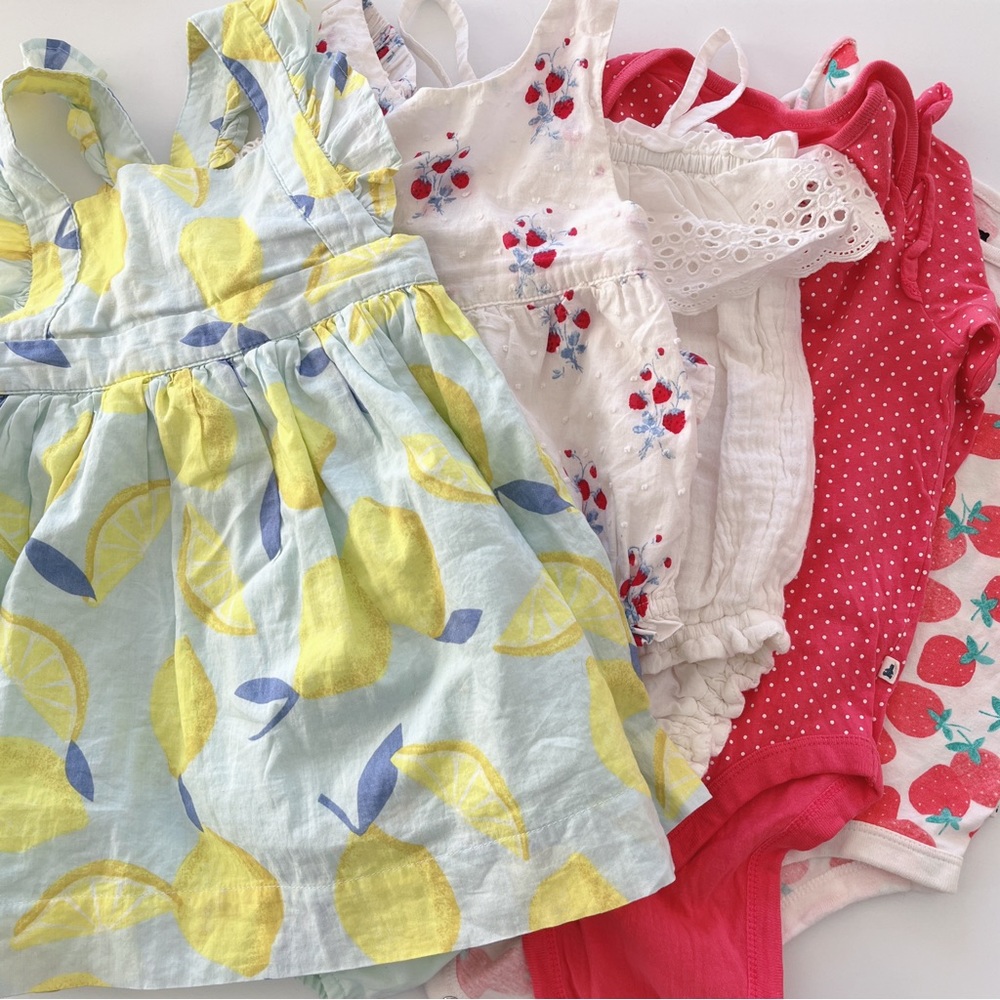 SOLD ! ! GAP Baby Kids Cotton One-piece Dress Bundle *5 Size18-24 months EUC